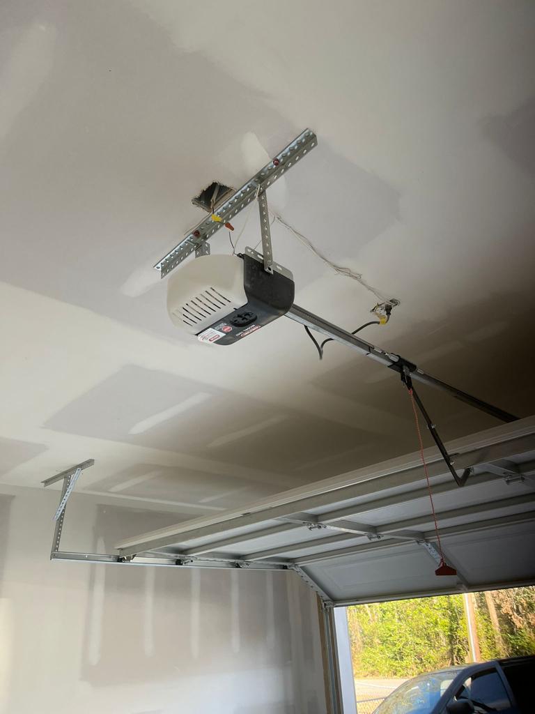 garage door repair in Charleston, SC